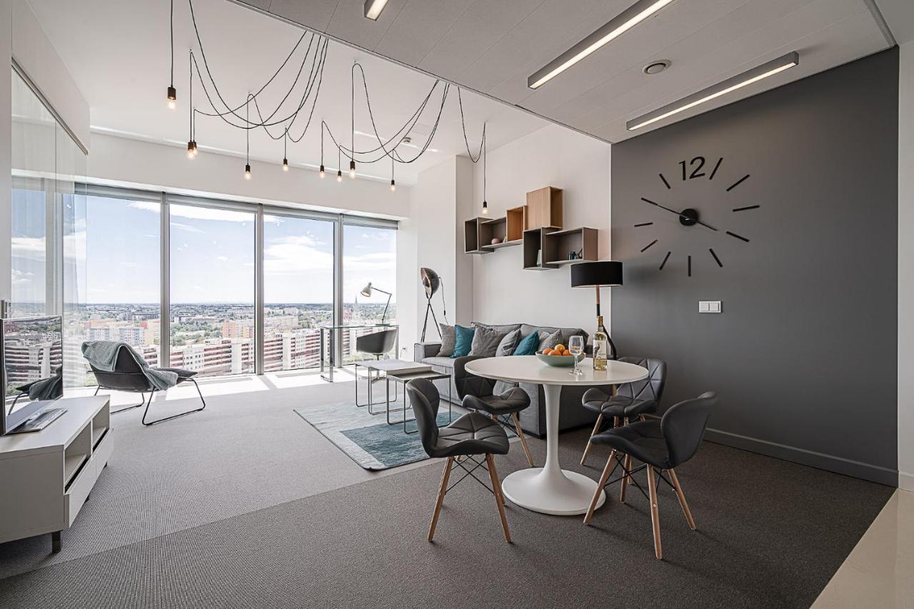 Rentplanet - Apartament Sky Tower Wroclaw Ngoại thất bức ảnh