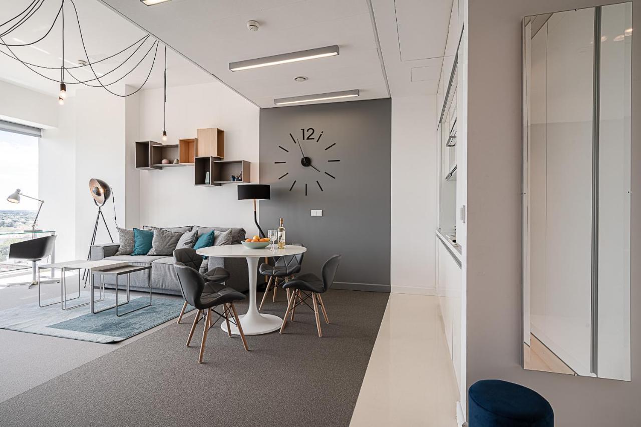 Rentplanet - Apartament Sky Tower Wroclaw Ngoại thất bức ảnh