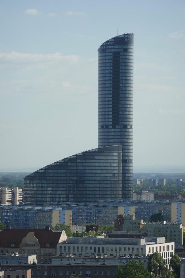 Rentplanet - Apartament Sky Tower Wroclaw Ngoại thất bức ảnh